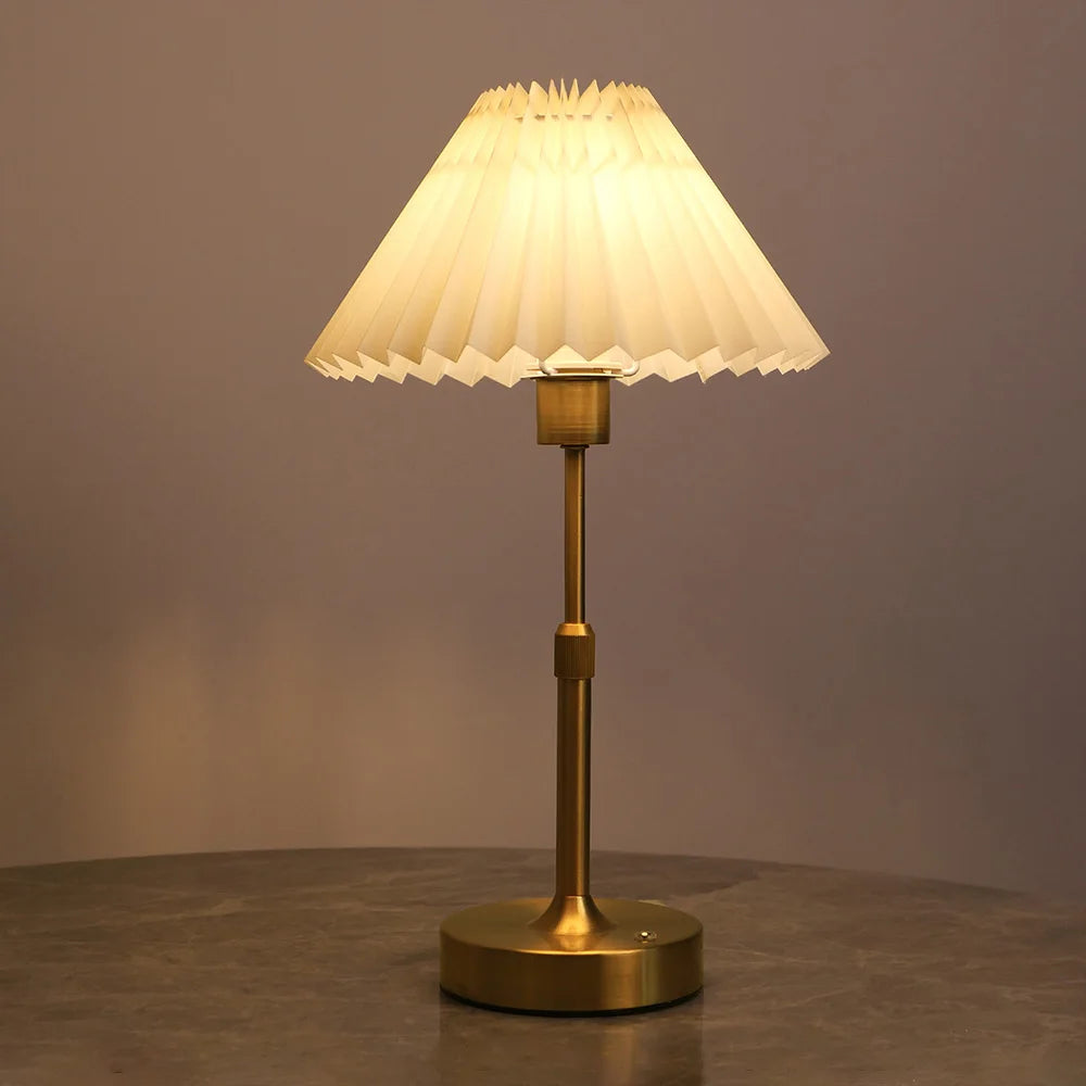 Abajur de mesa sem fio com cúpula de tecido, recarregável com interruptor de toque, lâmpada E12 substituível, luz quente de 2700K.