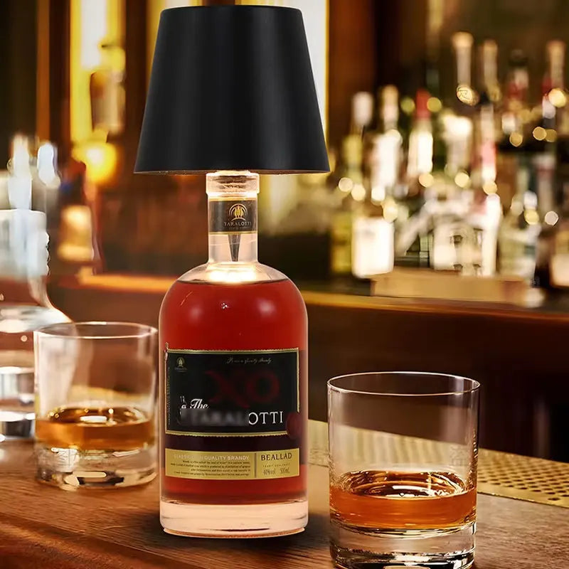 Luminária de mesa LED sem fio em formato de garrafa de vinho, com 3 cores, intensidade infinita ajustável e recarregável via USB. Ideal para mesas de jantar e para bebidas. Toque na parte superior.