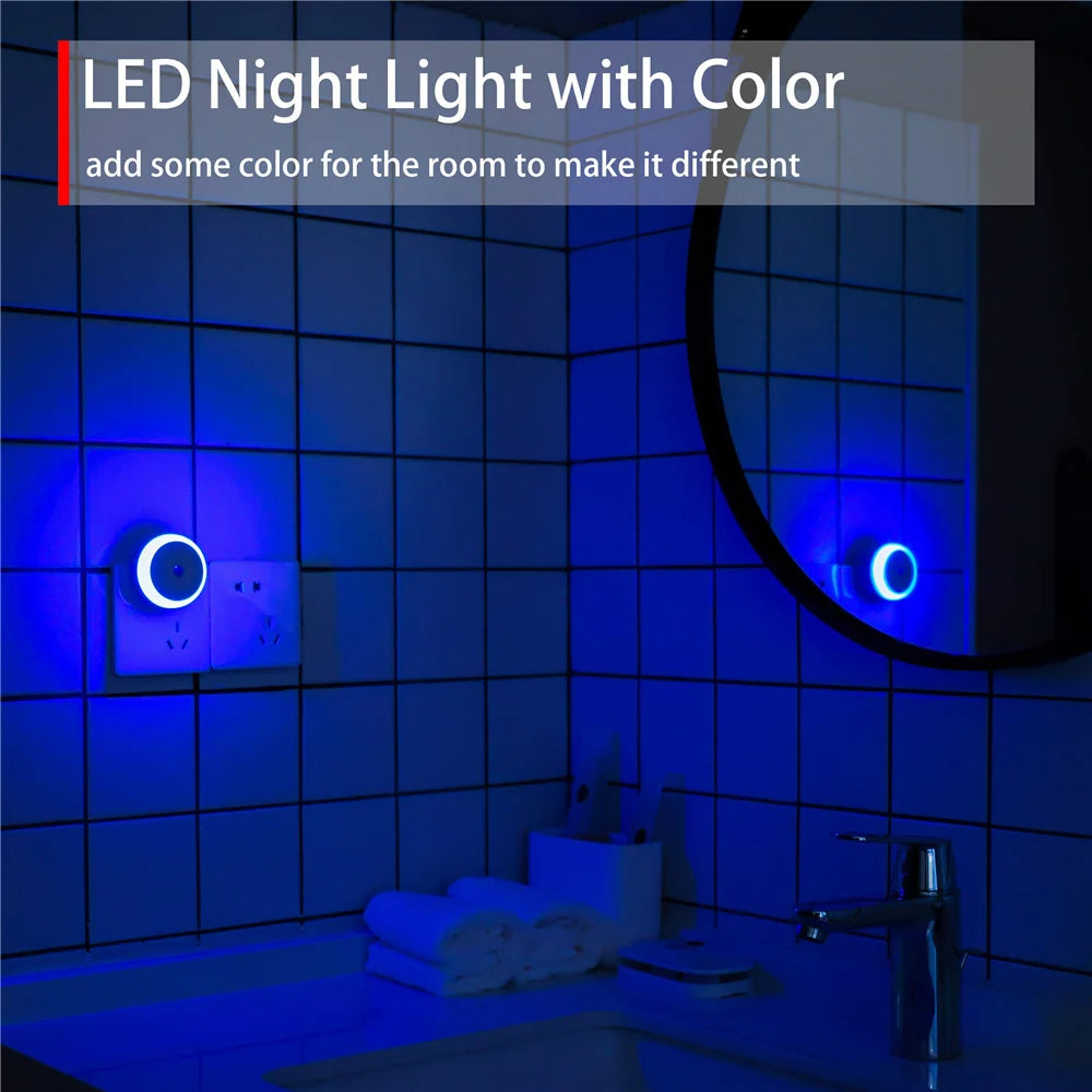 Luminária noturna LED com sensor inteligente de acendimento automático ao anoitecer, ideal para banheiro, corredor, cozinha, escada e quarto.